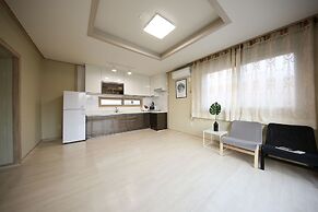 Mori House