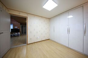 Mori House