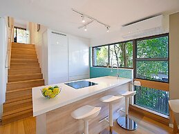 Ludlow Apartments