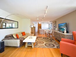 Ludlow Apartments