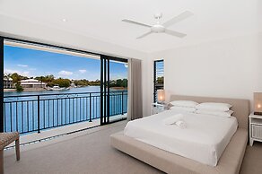 Weyba Quays