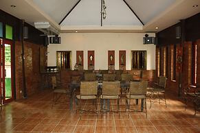 SaimoonburyResort