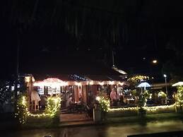 SaimoonburyResort