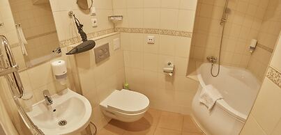 Le Vashoff Hotel