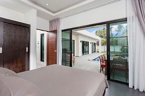 Large 3BR Villa with Big Pool by Intira