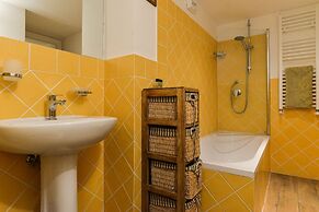 Spanish Steps Studio Apartment