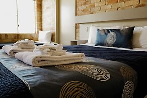 The Australian Hotel St George