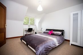 Manor House