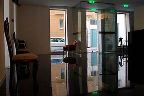 Lazza Hotel