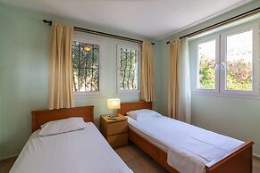 Korsan Apartments