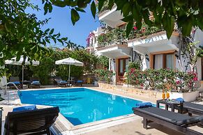 Korsan Apartments