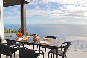 Cliffscape by Our Madeira