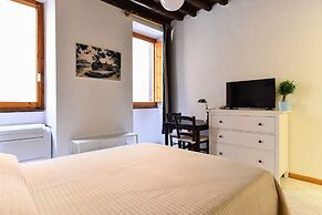 Spanish Steps Cozy Studio