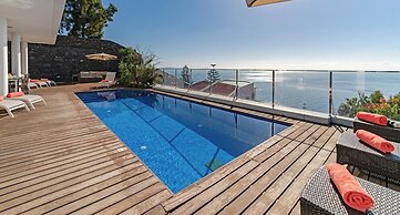 Fonte do Mar I by Our Madeira