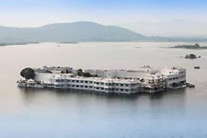 Hotel YOIS