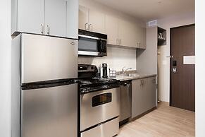 Pomeroy Inn & Suites Prince George