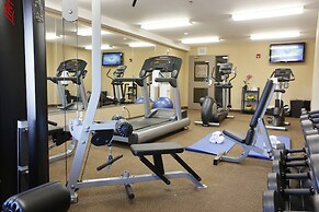 Pomeroy Inn & Suites Prince George