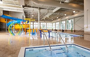 Pomeroy Inn & Suites Prince George