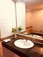Grand Thara Hotel