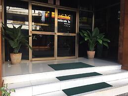 Grand Thara Hotel