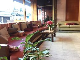 Grand Thara Hotel