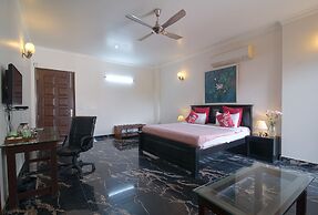 Perch Arbor Suites