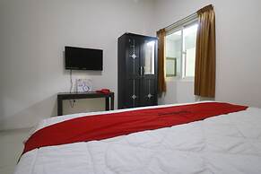 RedDoorz @ Jalan Krakatau Medan