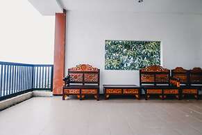 RedDoorz near Taman Rekreasi Selecta