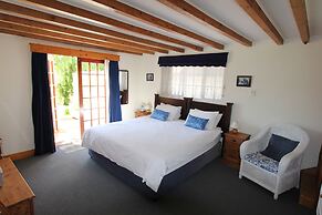 Acara Guest Cottages