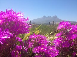 Acara Guest Cottages