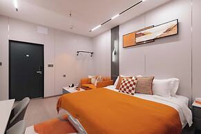 The Bund River Prologue Residence