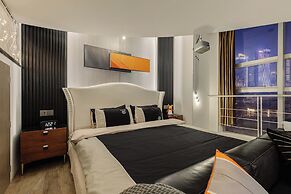 The Bund River Prologue Residence