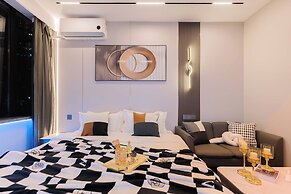 The Bund River Prologue Residence
