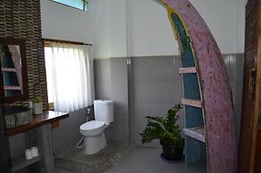 West Break Bali Medewi