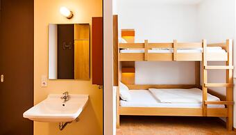 DJH Garmisch- Partenkirchen - Hostel