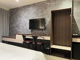 Saint Hostel