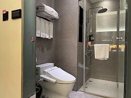 Saint Hostel