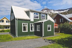 Dúlluhús - Apartments by Aldan