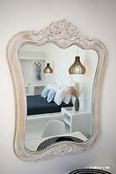 Manios Suites