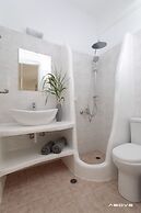 Manios Suites