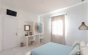 Manios Suites