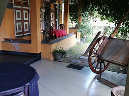 Tea Garden Holiday Inn