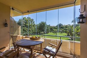 Perfect Location Between Golf and Beach