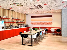 ibis Yichang Bayi Rd