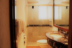 Condesa Suites
