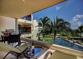 Elements 217 by Tripintravel