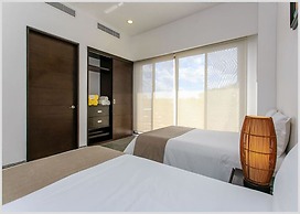 Infinito 21 PH & Jacuzzi by Tripintravel