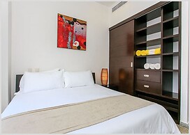 Infinito 21 PH & Jacuzzi by Tripintravel