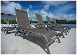 Infinito 21 PH & Jacuzzi by Tripintravel