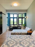 OYAJI Guesthouse
